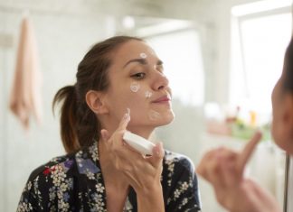 Top 5 des meilleures crèmes dépilatoires pour le visage : avis et guide 2021 Top des meilleures crèmes dépilatoires pour le visage avis et guide achat test