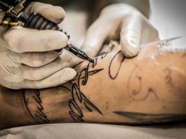 Meilleure crème hydratante pour tatouage – comparatif 2021, avis et guide d’achat La meilleure crème hydratante pour les tatouages - 2021 avis et meilleurs choix